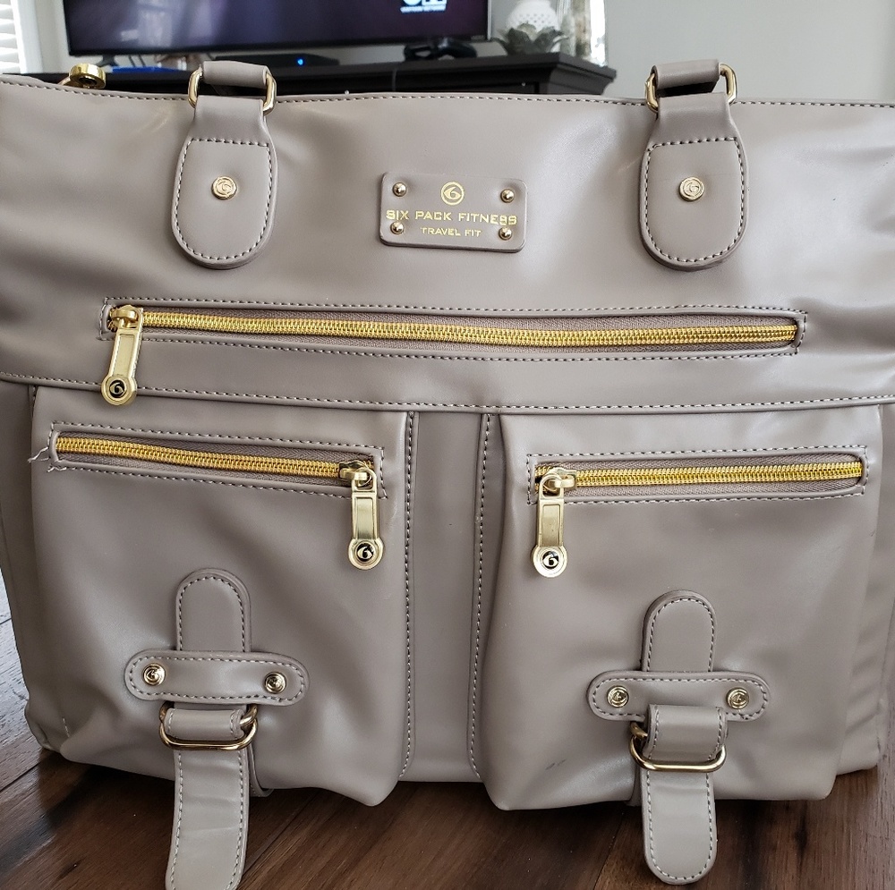 6 pack fitness bag